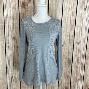 Downeast Blue/Gray Hi Lo Sweater w/Floral Design and Waffle-like texture. Medium